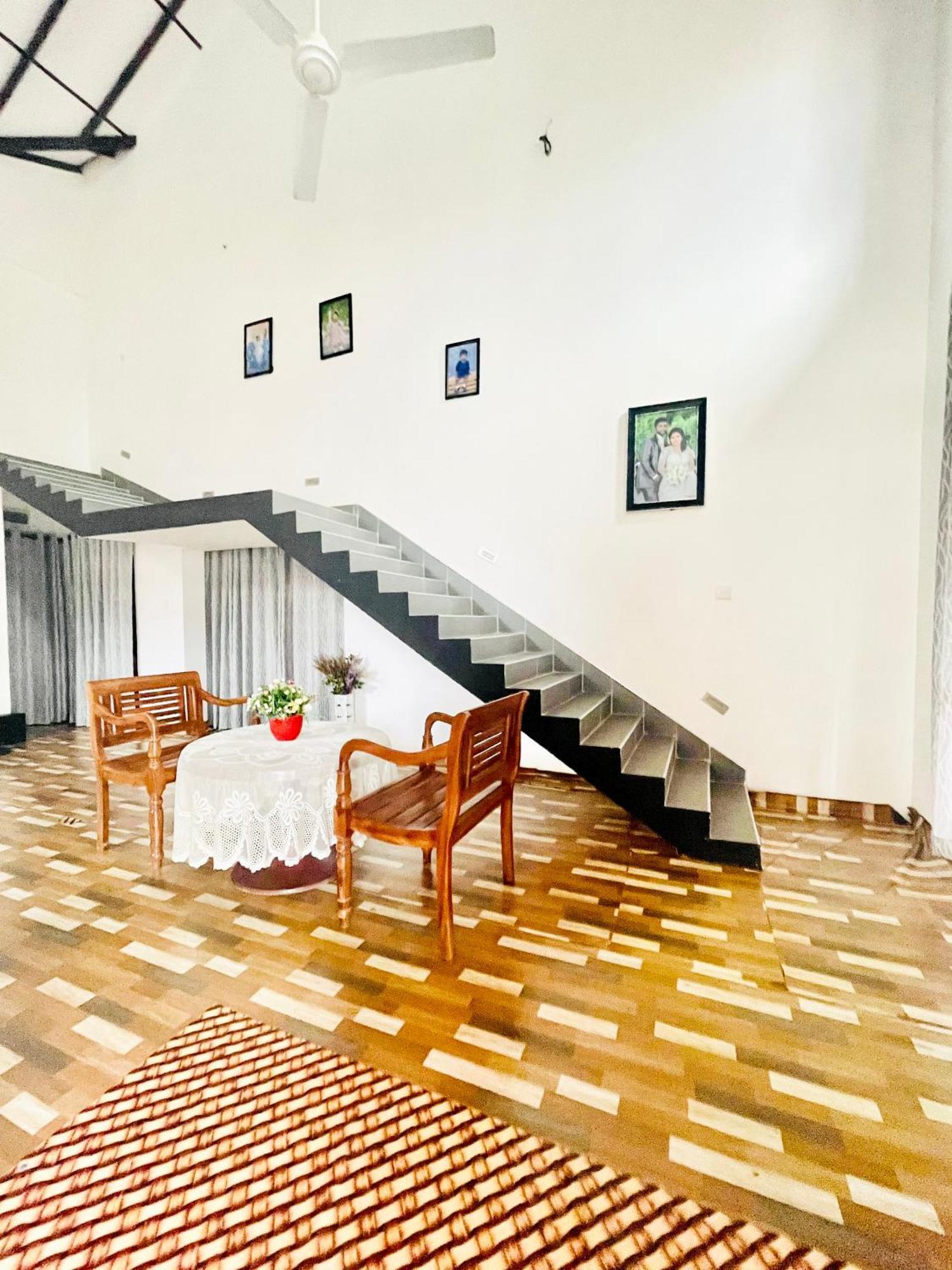 Sebastian Family Villa Negombo Exterior foto